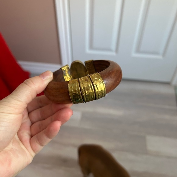 4/$100 tribal Wood and Gold-Tone Bangle with Jasper Stone 🎁 - Picture 5 of 7